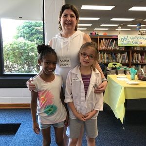 Meet your Posher, Sharon